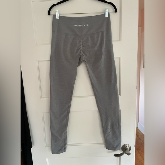 Alphalete Amplify Light Grey - Picture 1 of 10